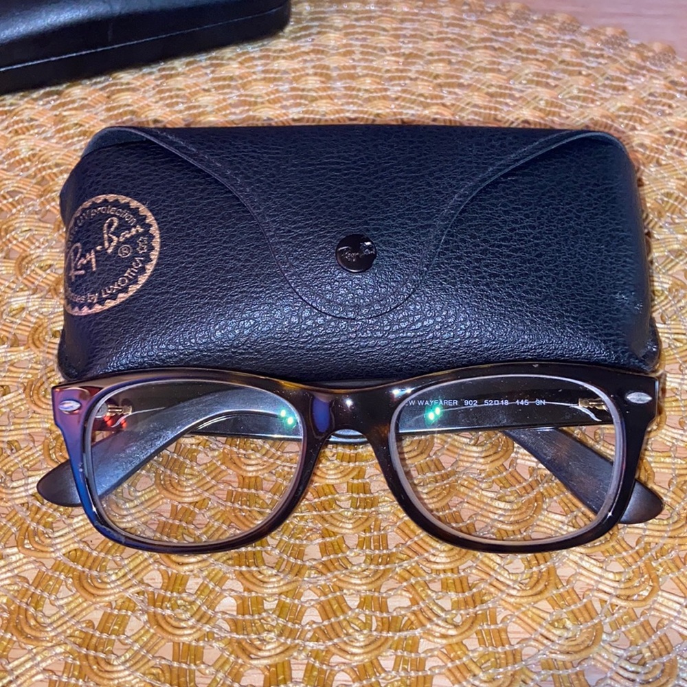 Ray Ban New Wayfarer RB2132 frame